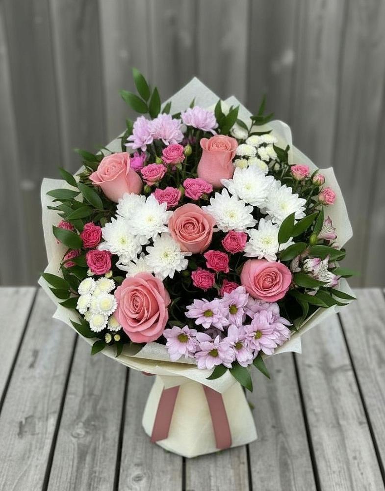 Букет цветов из: Альстромерии, Гвоздики, Розы и Хризантемы в Партизан