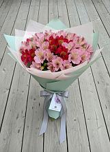 Букет цветов из:  Альстромерии в Партизан