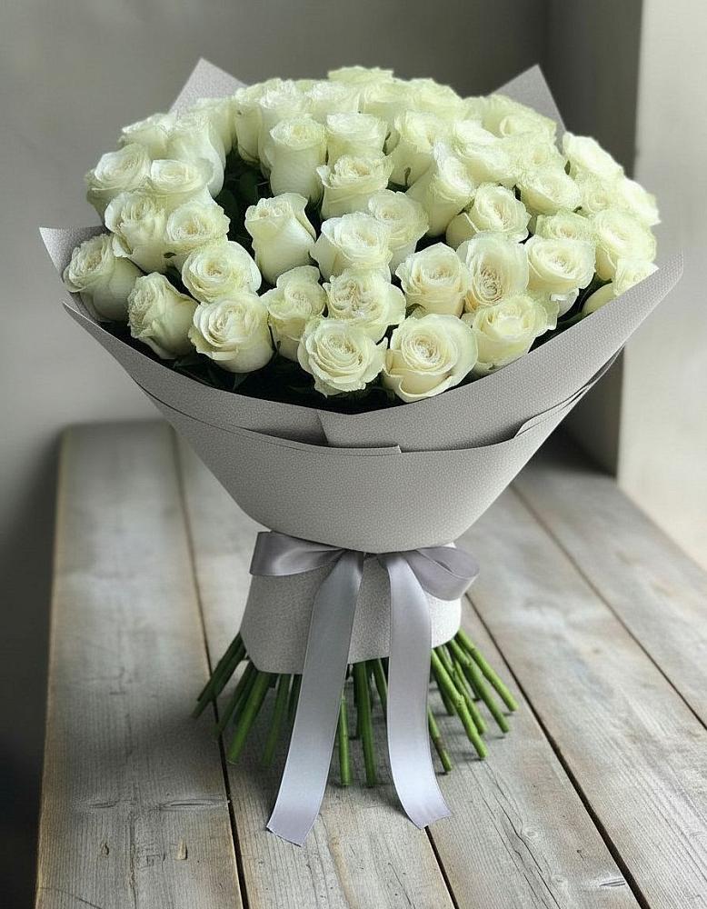 Букет 35 Белых роз в Партизан