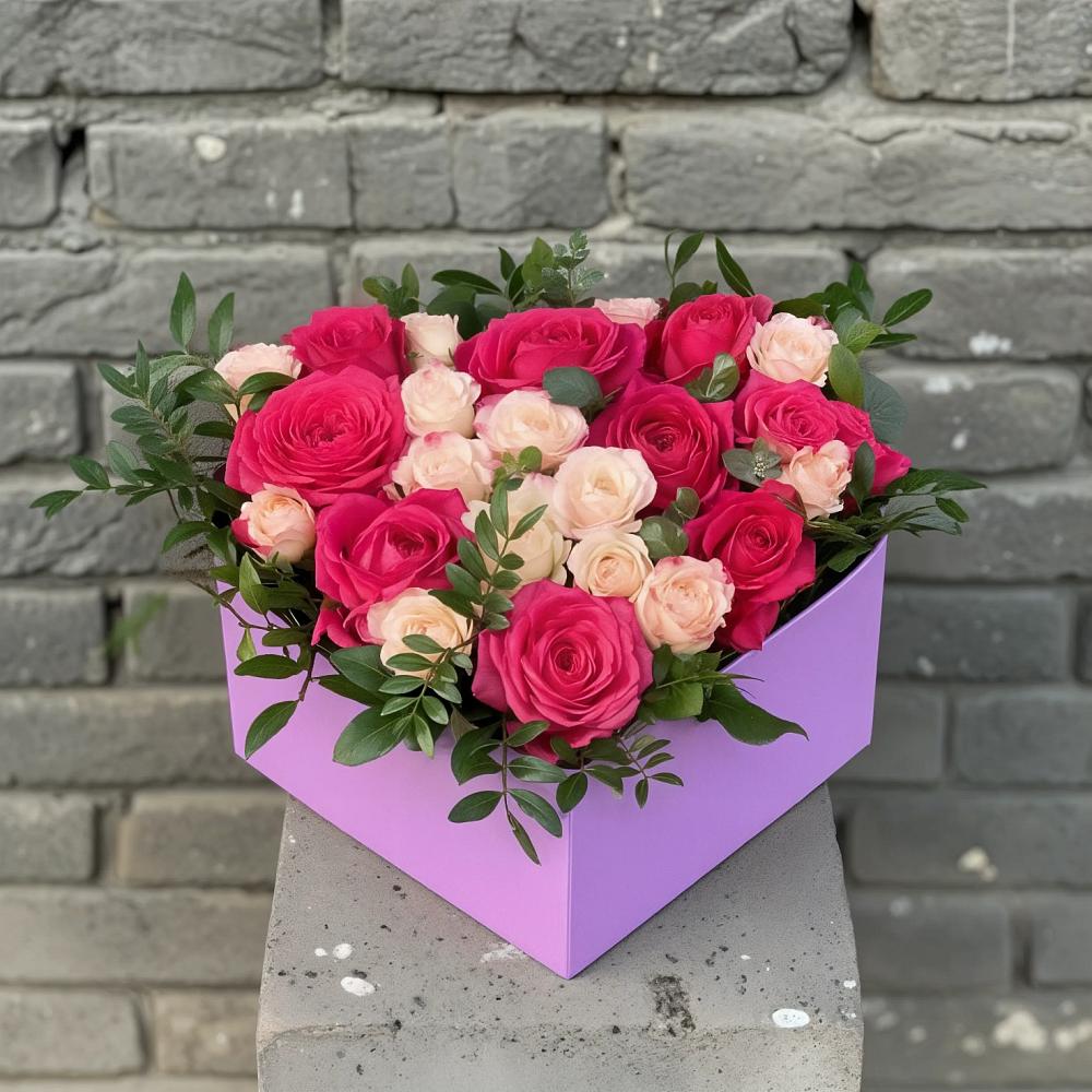 Цветочная композиция из Розы в коробке в Партизан