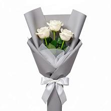 Букет 3 белые розы в Партизан