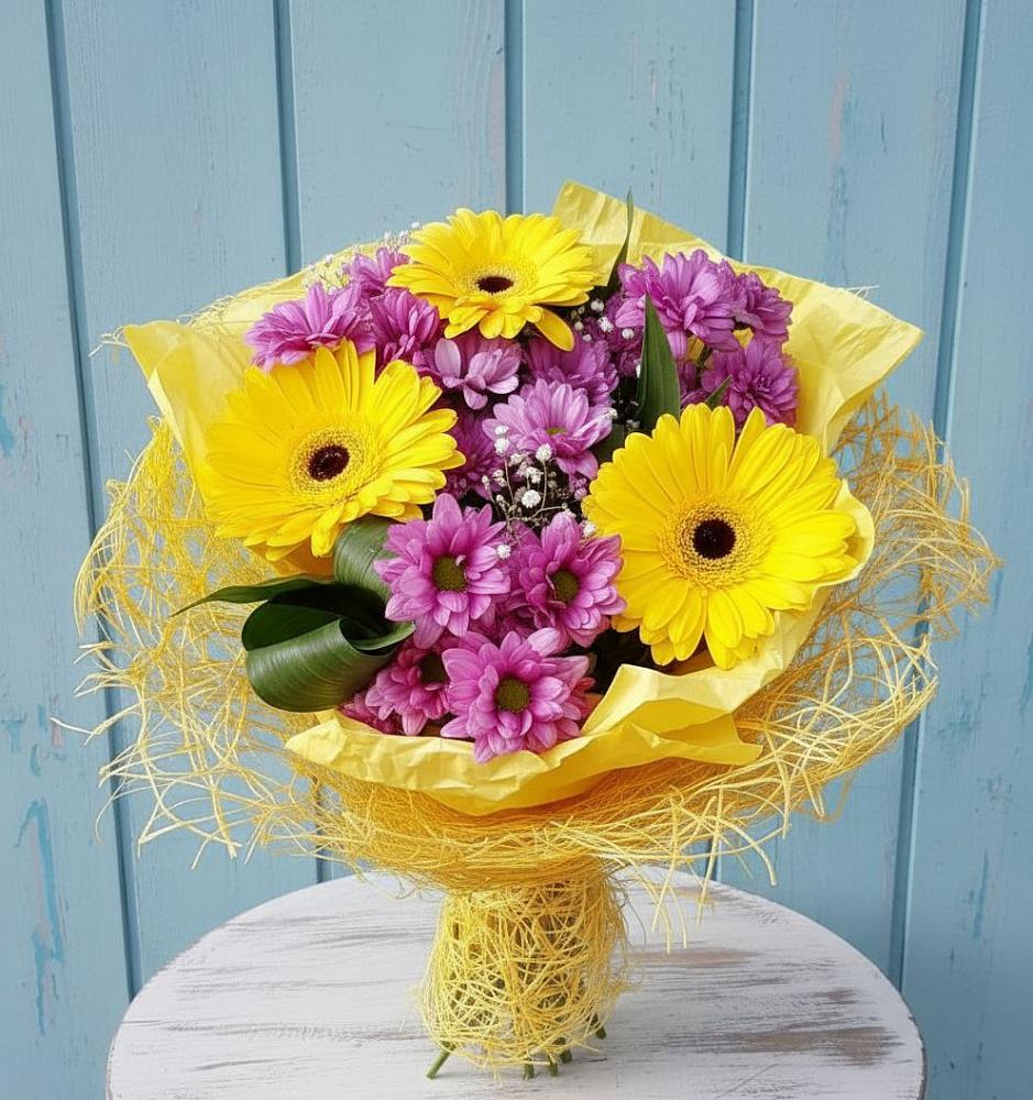 Букет цветов из: Хризантемы и Герберы в Партизан