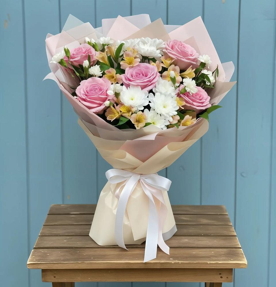 Букет цветов из: Гвоздики, Орхидеи и Розы в Партизан