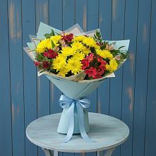 Букет цветов из:  Альстромерии и Хризантемы #REPLACE_PRED# Партизан