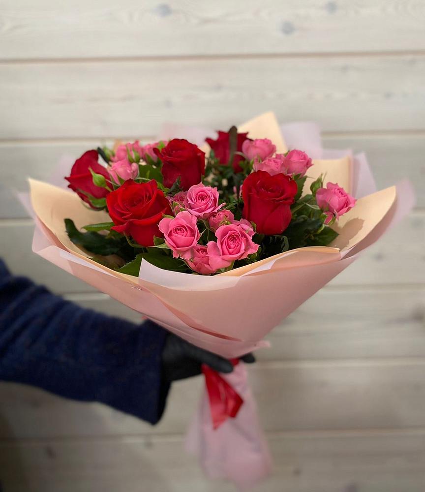 Букет цветов из: Розы в Партизан