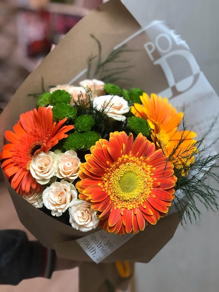 Букет цветов из: Герберы, Хризантемы и Розы в Партизан