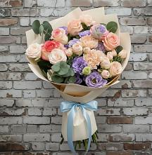 Букет цветов из:  Розы, Лизиантусы и Гвоздики #REPLACE_PRED# Партизан